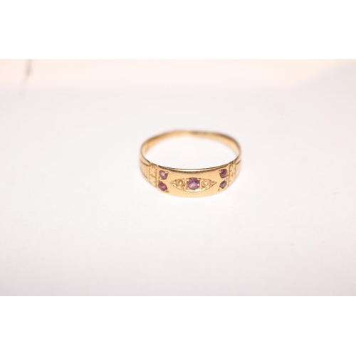 440 - 18CT GOLD RING WITH RED STONES (1.7GMS TOTAL) & 9CT RING WITH STONES (2.5GMS TOTAL)