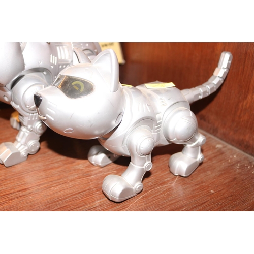 472 - TENKO ROBOT DOG & CAT