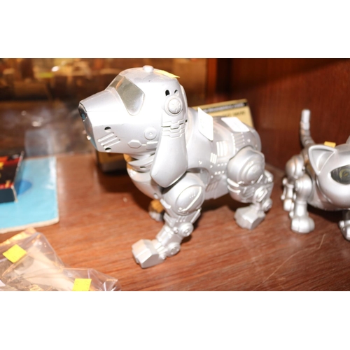 472 - TENKO ROBOT DOG & CAT