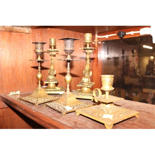 474 - 2 PAIRS OF BRASS CANDLE STICKS & 1 SINGLE