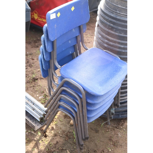 52 - 5 BLUE CHAIRS