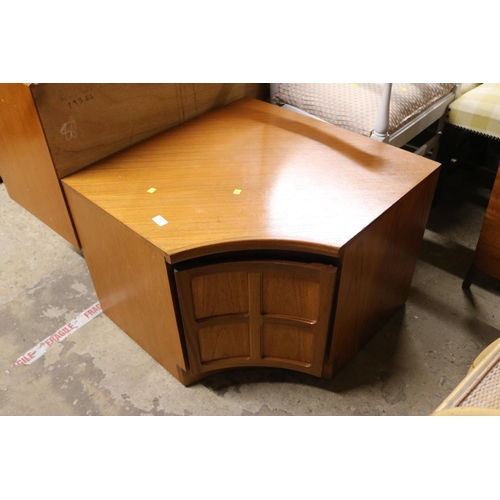 540 - NATHAN MID CENTURY CORNER UNIT