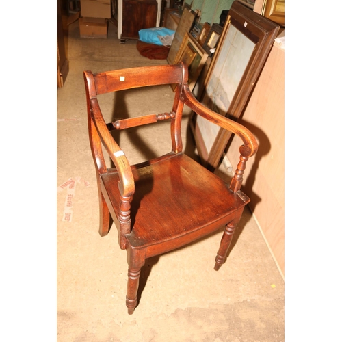 557 - ANTIQUE CORNER CHAIR