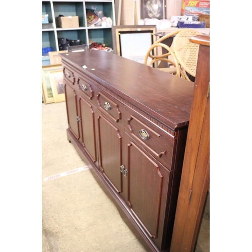 561 - MAHOGANY EFFECT SIDEBOARD