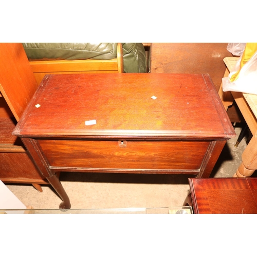 568 - MAHOGANY CHEST