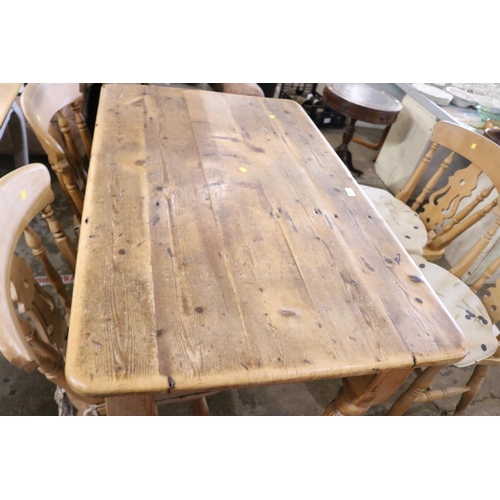 574 - SOLID WOOD TABLE MADE FROM OLD FOOTY STADIUM SEATING & 4 CHAIRS