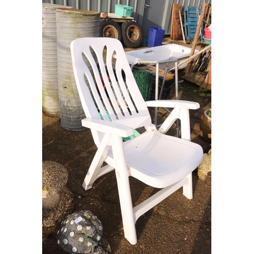 59 - WHITE PLASTIC GARDEN CHAIR