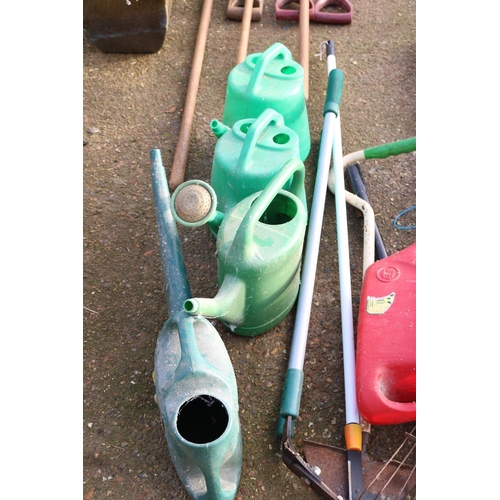 64 - QTY OF VARIOUS TOOLS & WATERING CANS ETC