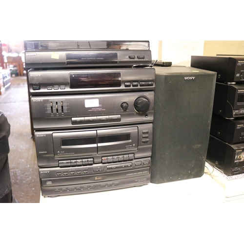 84 - SONY MUSIC CENTRE & 2 SPEAKERS - WARRANTED UNTIL NOON TUES FOLLOWING THE ABOVE SALE