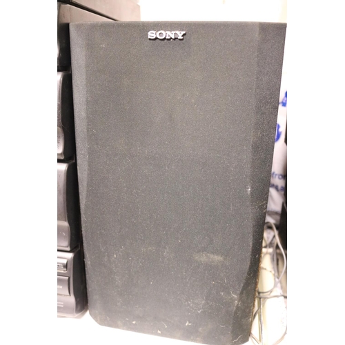 84 - SONY MUSIC CENTRE & 2 SPEAKERS - WARRANTED UNTIL NOON TUES FOLLOWING THE ABOVE SALE