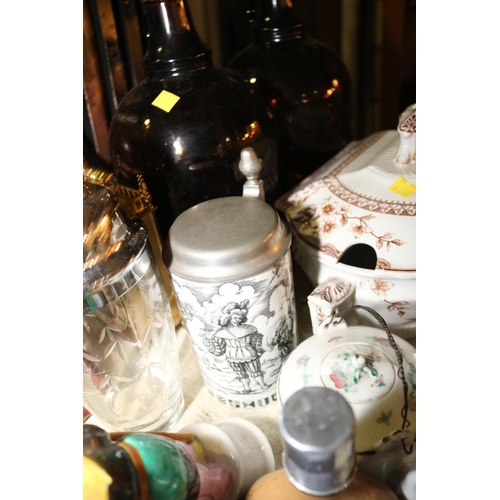 458 - QTY OF COLLECTABLES, PLATES, DECANTERS, BOTTLES, ETC