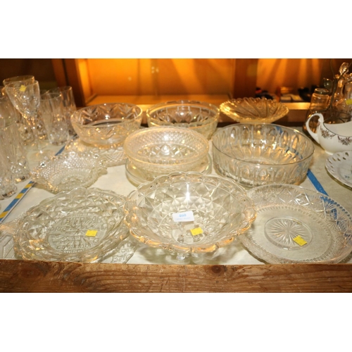 460 - ASSORTED CUT GLASS/CRYSTAL SERVING BOWLS & CAKE STANDS