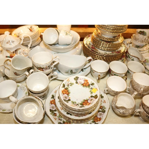 472 - QTY OF VARIOUS PART TEA & DINNER SETS