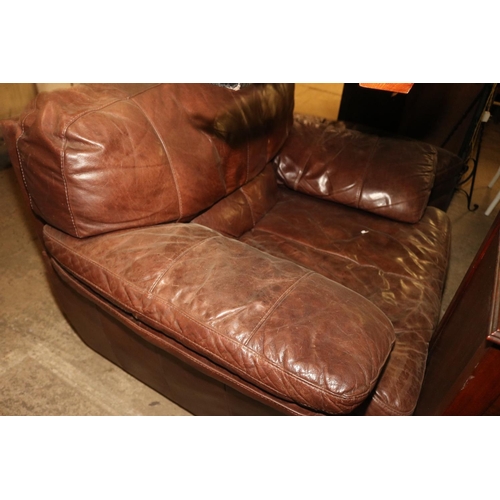 484 - 3 PIECE LEATHER SUITE