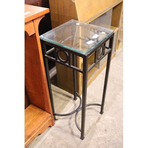 488 - GLASS TOPPED METAL OCC/ TABLE PLANTSTAND