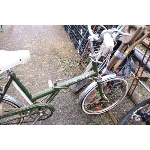 11 - GREEN STOW AWAY BIKE