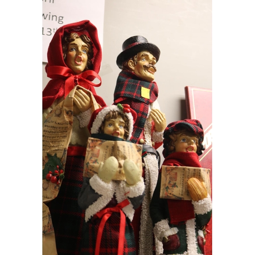 120 - 4 CAROL SINGING FIGURINES