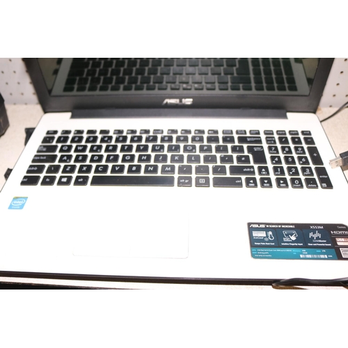 152 - ASUS LAPTOP - WINDOWS 8 - WARRANED UNTIL 12 NOON TUESDAY FOLLOWING THE ABOVE SALE