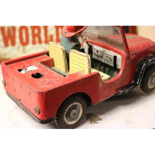 175 - TIN PLATE FIRE JEEP WITH DRIVER & 2 BOOKS & MOTORING MAGAZINES