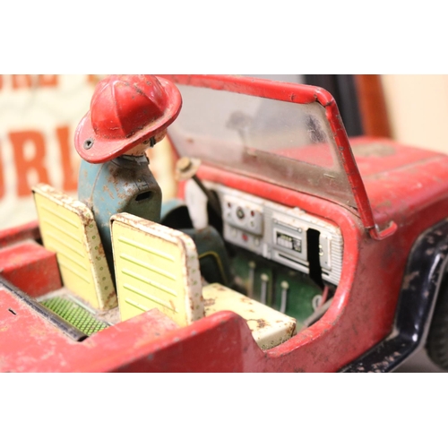 175 - TIN PLATE FIRE JEEP WITH DRIVER & 2 BOOKS & MOTORING MAGAZINES