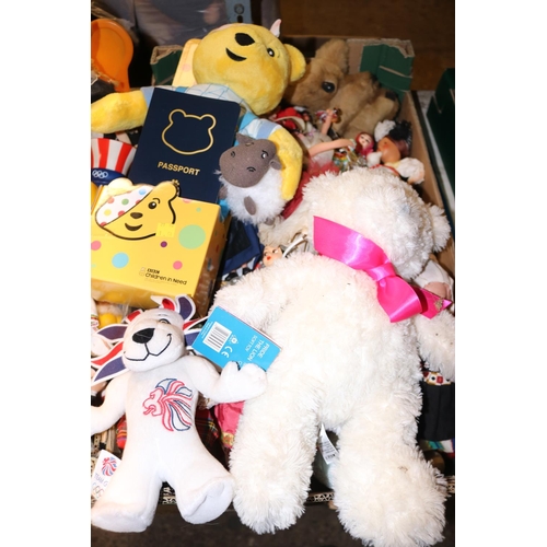 251 - 2 BOXES OF DOLLS & SOFT TOYS