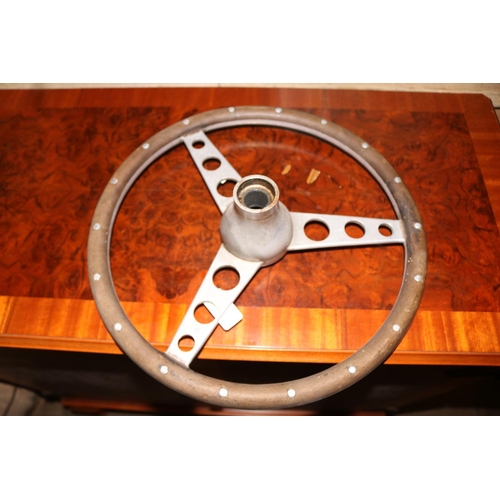 322 - STEERING WHEEL