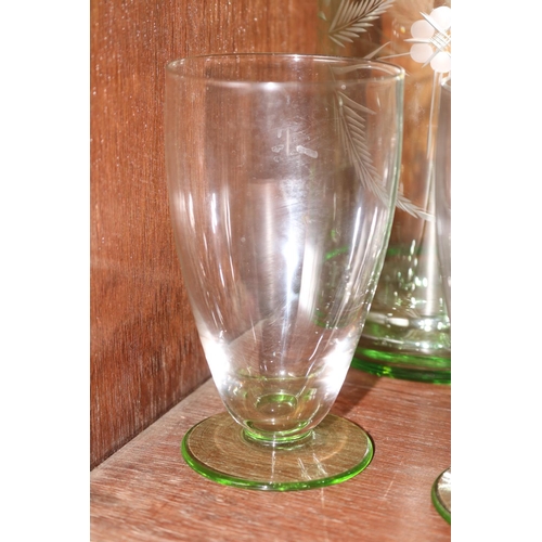 417 - GREEN GLASS WATER JUG, 6 GLASSES & 5 OTHER GLASSES