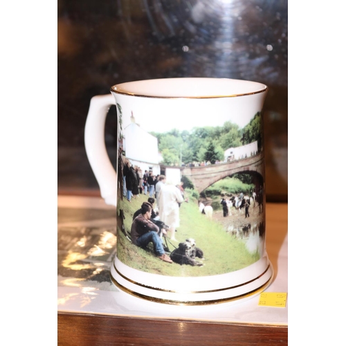 424 - ROMANY BOOKS, PHOTO & MUG