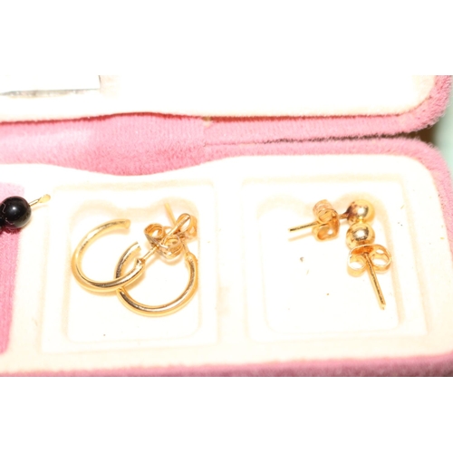 425 - BOX OF EARRINGS, ETC