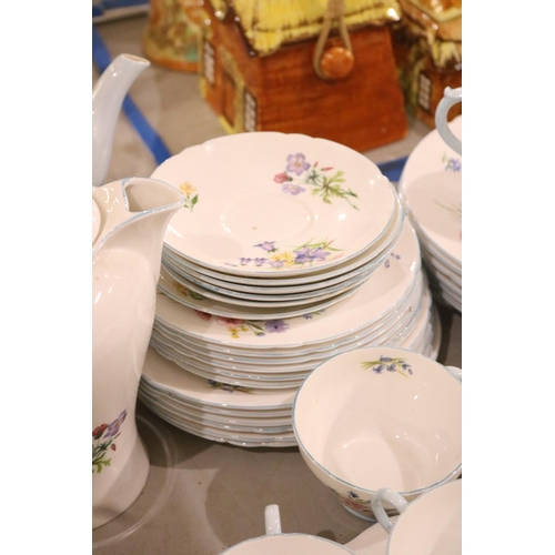 447 - 6 PIECE DINNER SET & TEA SET