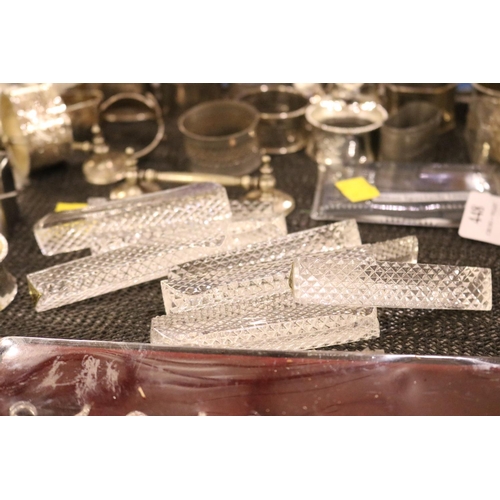 448 - NAPKIN RINGS, CRYSTAL KNIFE RESTS & HORSE EPNS RESTS