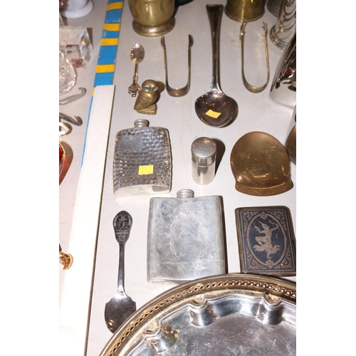 462 - QTY OF VARIOUS PLATED & OTHER METAL WARES