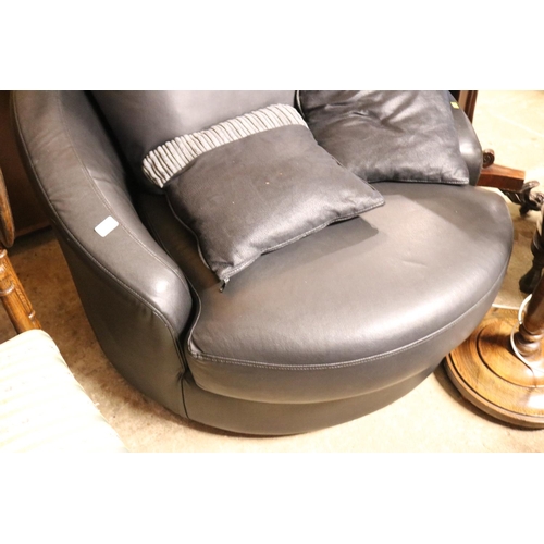 550 - SWIVEL SOFA CHAIR & CUSHIONS