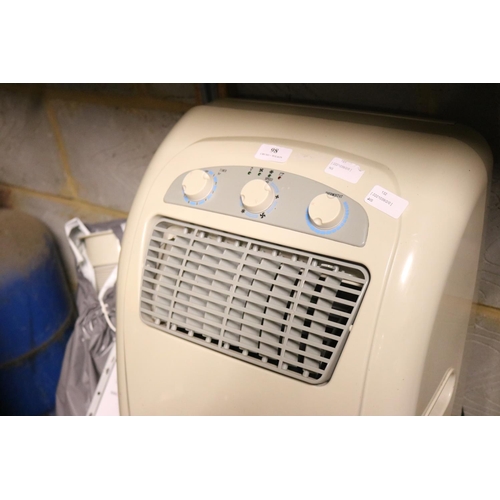 98 - KLIMATRONIC AIR CONDITIONER, EXHAUST PIPE, WATERTRAY - WARRANTED UNTIL 12 NOON TUESDAY FOLLOWING THE... 