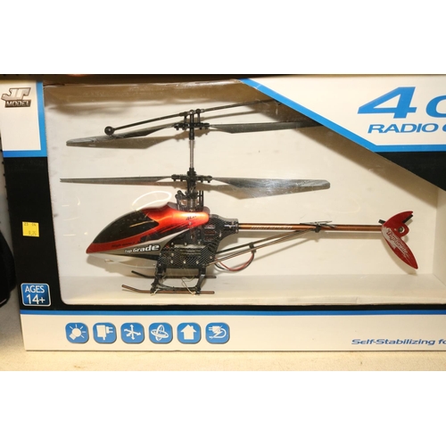 152 - R/C HELICOPTER LH1303 & R/C LH1602