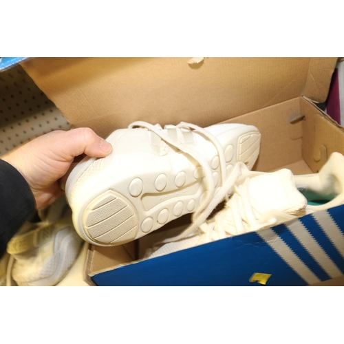 158 - 5 PAIRS OF WHITE TRAINERS, SIZE 8 & 81/2