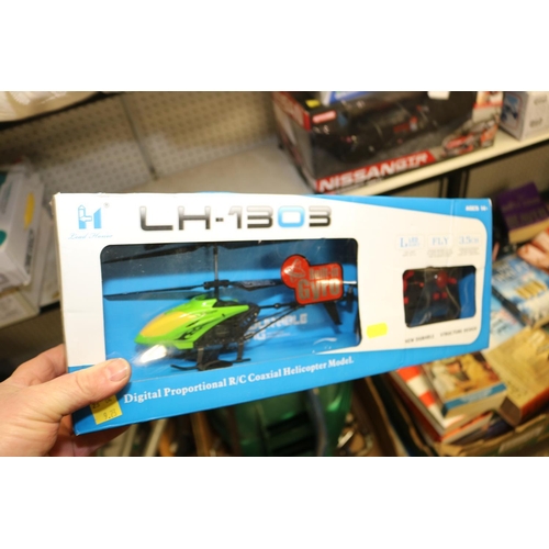 180 - 2 R/C QUADCOPTER & R/C LH1602 HELICOPTER