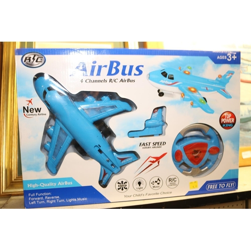 187 - R/C AIR BUS, ARMORED TRAIN SET & B/O TRAIN GO GO