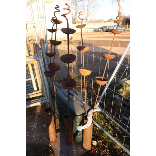 23 - 5 COCONUT BIRD FEEDRERS/STAND/CASE