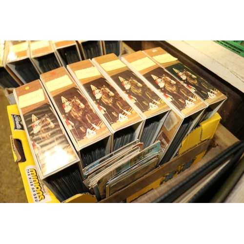 239 - BOX OF 6 ALBUMS OF POSTCARDS, POLAND (APPROX 780)