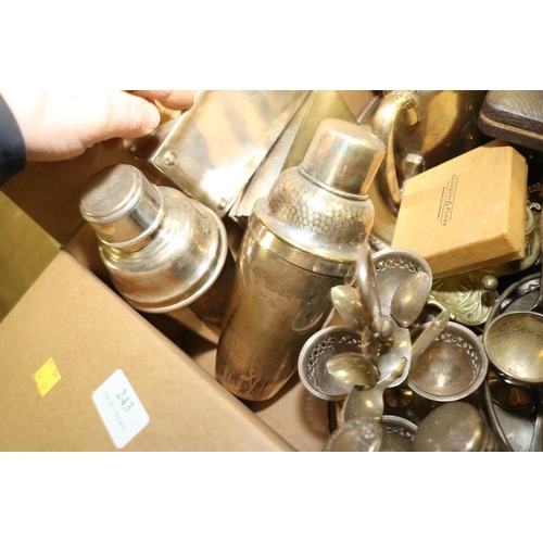 243 - QTY OF MIXED PLATED & METAL WARE