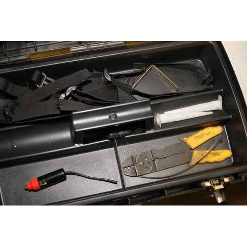 316 - BLACK & DECKER WHEELED TOOL BOX