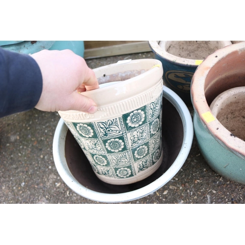 43 - VARIOUS SIZED GLAZED GARDEN PLANTERS/POTS