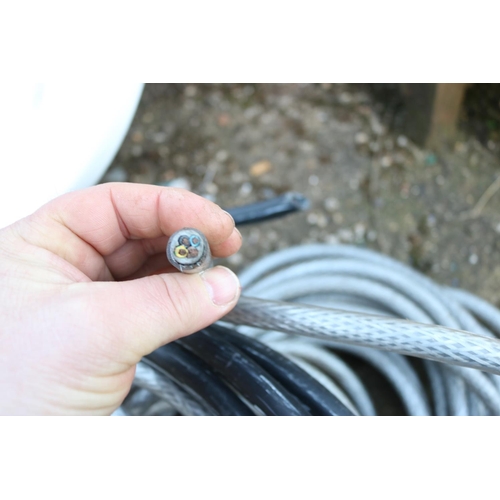 58 - ARMOURED CABLE