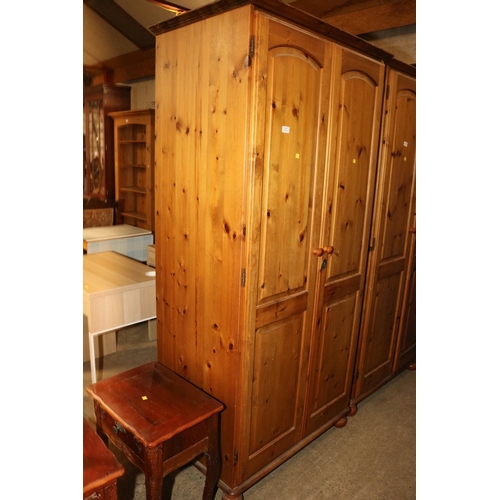 622 - PINE DOUBLE WARDROBE