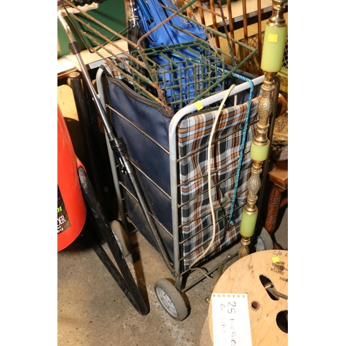373 - ROCKING CHIAR/2 X BRASS STANDARD LAMPS/TROLLEY ETC - WARRANTED UNTIL NOON TUES FOLLOWING THE ABOVE S... 