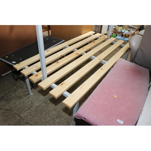 214 - BOXED GYM STYLE BENCH/COAT STAND