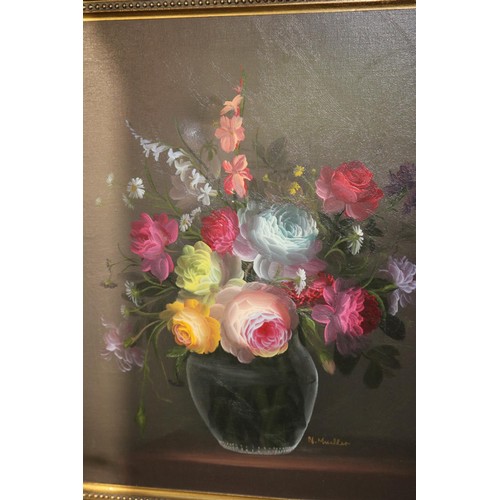 550 - GOLD FRAME PAINTING VASE OF FLOWERS