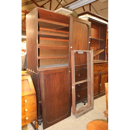 586 - GEORGIAN MAHOGANY LINEN PRESS WITH 2 SHORT DRAWERS &5 SHELVES