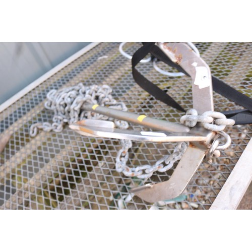 15 - STAINLESS STEEL ANCHOR AND CHAIN